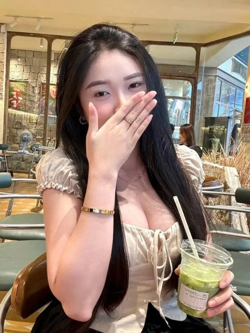 Ảnh 2 - Ngân Xinh:XINH NGOAN YÊU CHIỀU - LÀM TÌNH PHÊ NHƯ NGƯỜI TÌNH - ÔM ẤP MÚT MÁT NHIỆT TÌNH