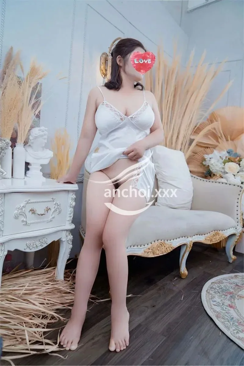 Ảnh 8 - Đoan Trang vú to mông căng bím múp rụp nhiều nước làm tình say mê