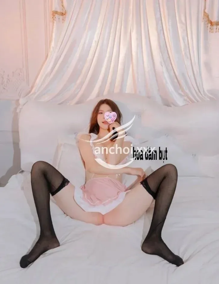 Ảnh 3 - TRÂM ANH _ Gái xinh chiều khách, body gợi cảm