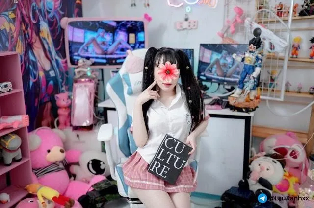 Ảnh 19 - Khả Ái 2K2 - Streamer Mới Nổi - Cân Đường Tình Thắng Đường Đua