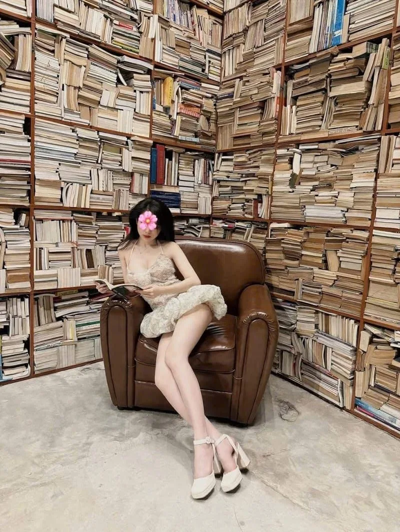 Ảnh 2 - 🦋🦋 khánh Linh 🦋🦋 vú to bím xạch 🦋 bóp bú thoả mái 🦋🦋