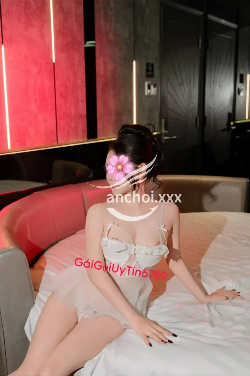 Ảnh 2 - Hotgirl Gymer❤️QUỲNH NHI❤️Trẻ Xinh Da Trắng Body Cao Ráo Mình Dây Vú Đẹp-Vui Vẻ Nhiệt Tình