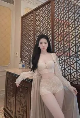 KIỂU ANH 400k , ☎️24/24♥️♥️MẶT XINH VÚ TO – BODY NÓNG BỎNG – LÀM TÌNH BÚ MÚT CHIỀU CHUỘNG CÁC ANH ĐẦY ĐỦ NHƯ NGƯỜI YÊU