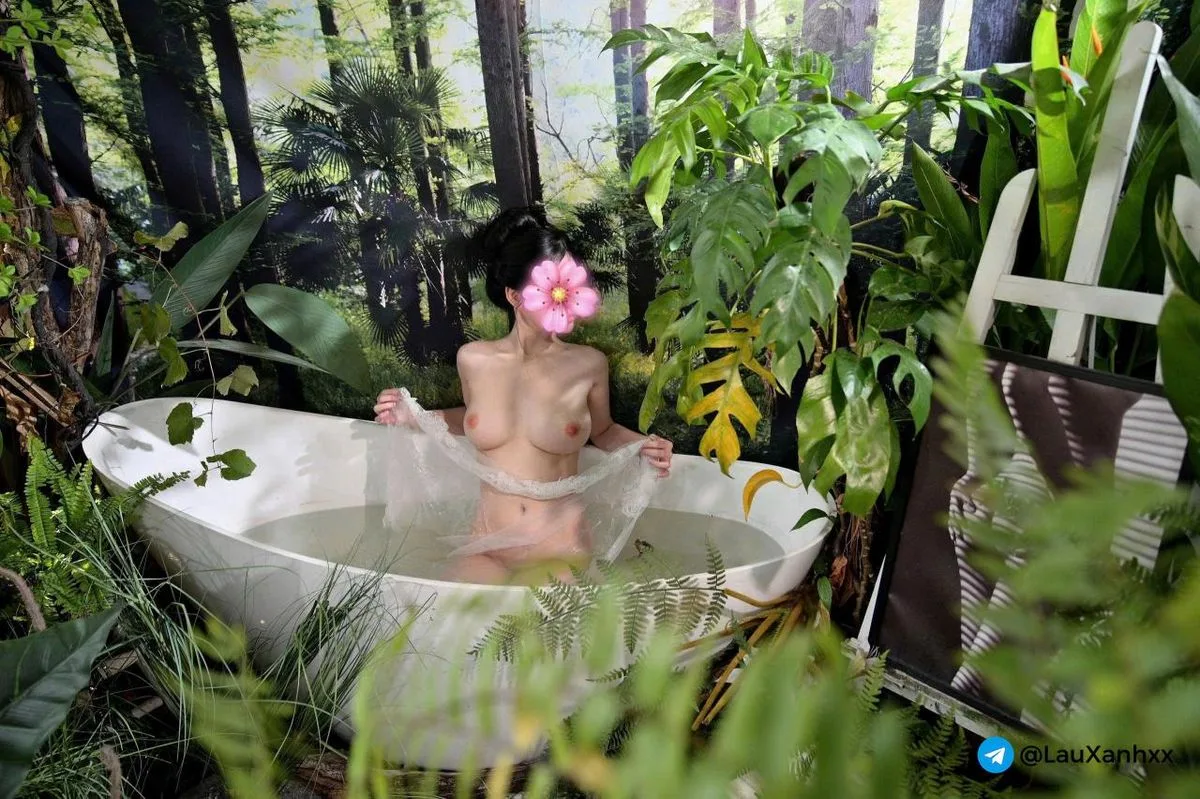 Ảnh 13 - ❤️ Gia Hân ❤️ Face Cực Xinh Da Trắng Dú Bự . Hot New