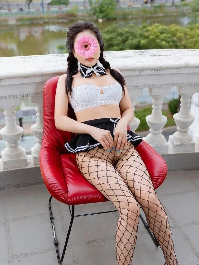 Ảnh 5 - Khánh Quỳnh - Sexy quyến rũ - Làm tình ngây ngất