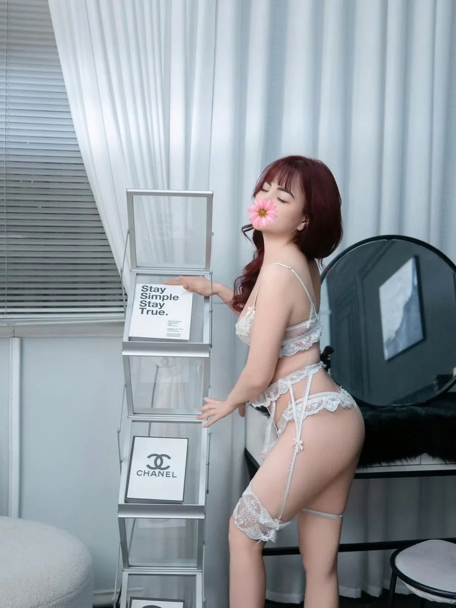 Ảnh 4 - Ly Ly da trắng body mượt, dịch vụ cũng tạm ổn