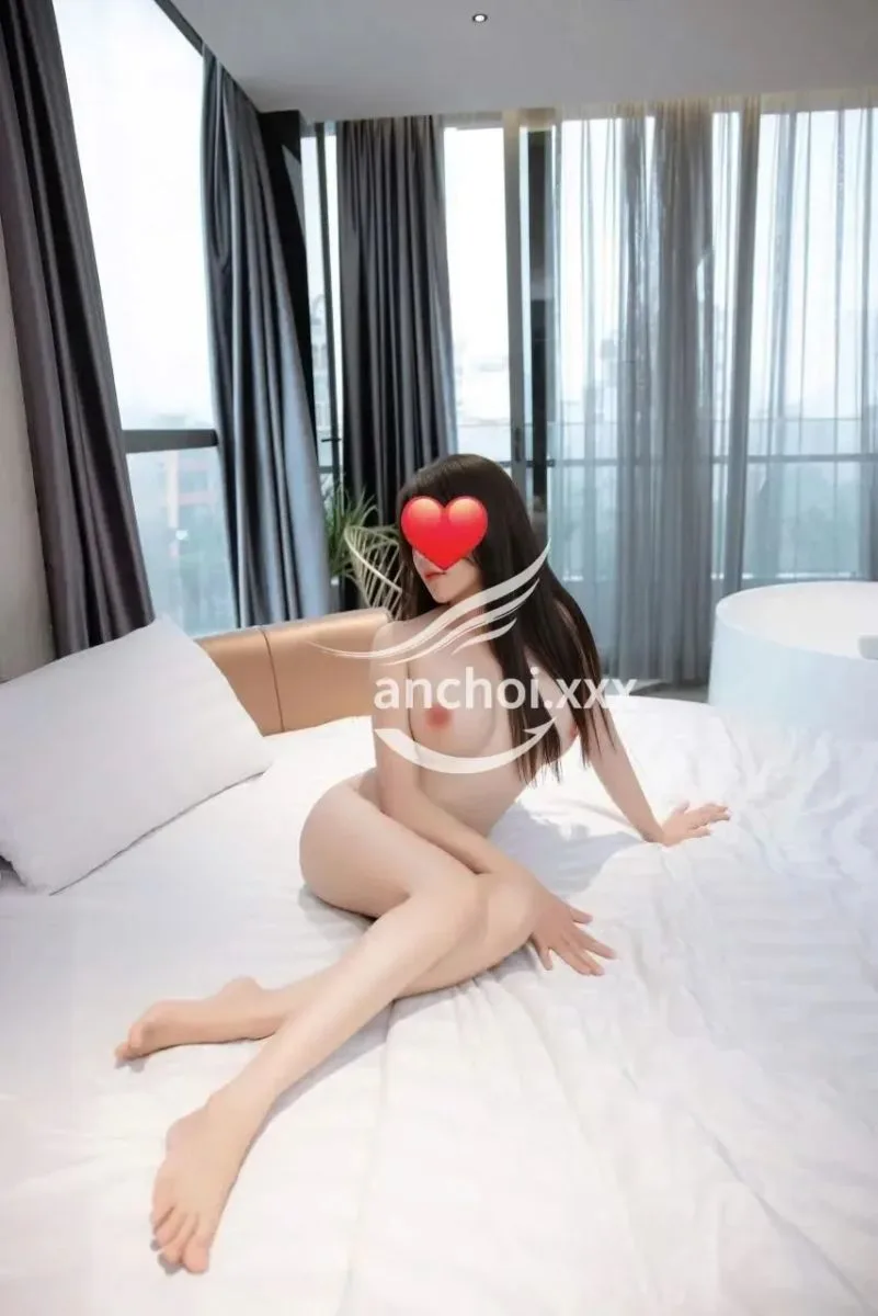 Ảnh 12 - GÁI XINH BÉ SAM_ KHUÔN MẶT ẤN TƯỢNG_DA TRẮNG CHÂN DÀI_LÀM TÌNH MAX PHÊ