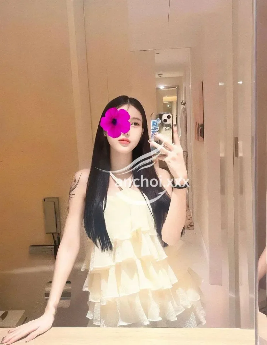 Ảnh 5 - HOT GIRL LY LY BABY_ CHÂN DÀI 1M7_MẶT XINH NHƯ THIÊN THẦN CHUẨN DÁNG SIÊU MẪU