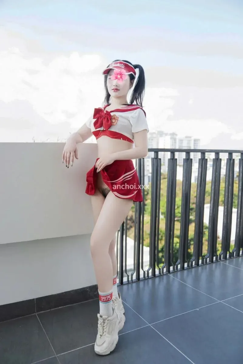 Ảnh 4 - Bé Ngân 2k6 Xinh Dâm Non Tơ