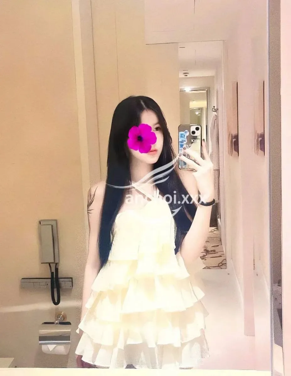 Ảnh 4 - HOT GIRL LY LY BABY_ CHÂN DÀI 1M7_MẶT XINH NHƯ THIÊN THẦN CHUẨN DÁNG SIÊU MẪU