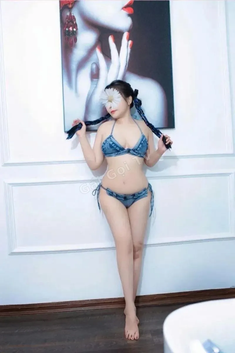 Ảnh 2 - BẢO NHI - VÚ TO - BODY SEXY - CẢM XÚC THĂNG HOA VÀ QUYẾN RŨ